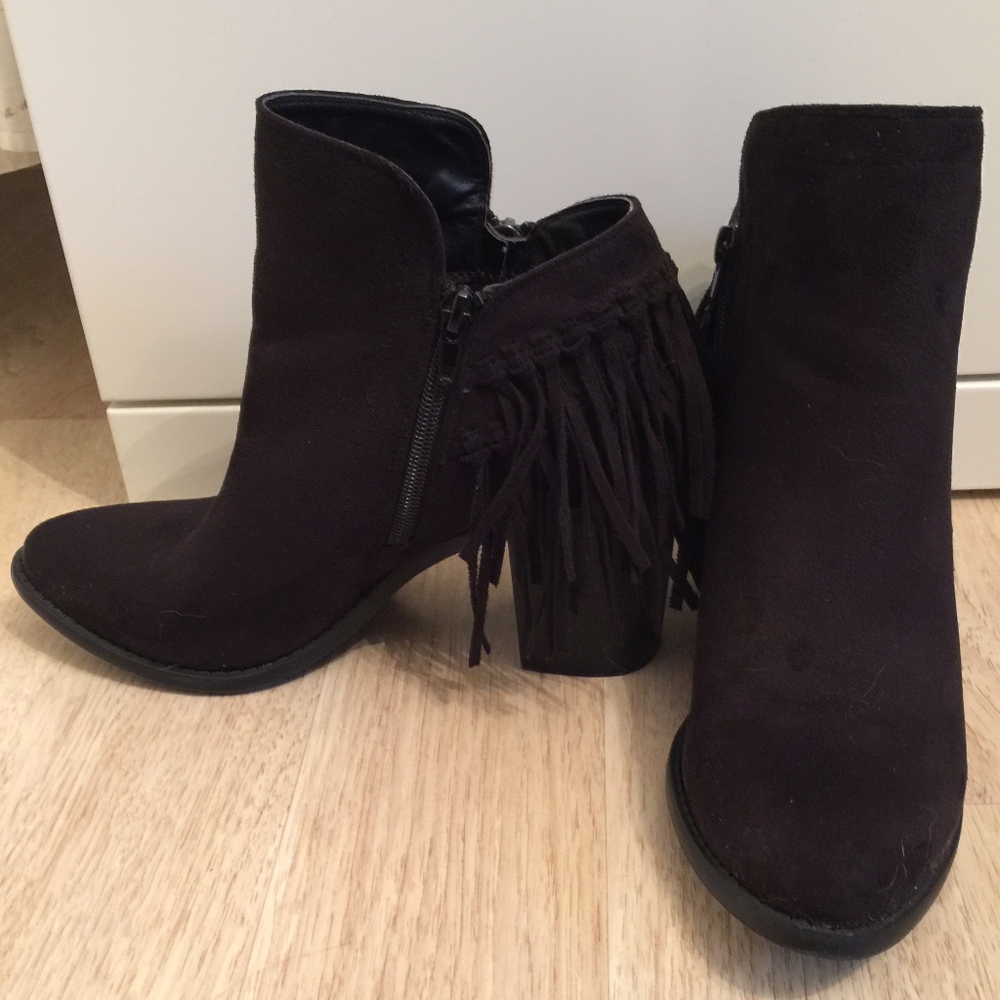Wild Diva Lounge Black Fringe Booties Sz 9